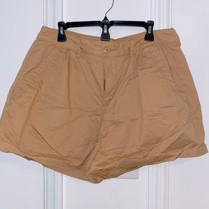 Arizona tan shorts